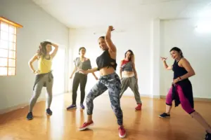 ¿POR QUÉ BAILAR ES BUENO PARA LA SALUD?