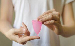 ¿QUÉ ES LA COPA MENSTRUAL Y PARA QUÉ SIRVE?