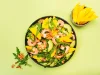 Ensalada tropical de piña y aguacate