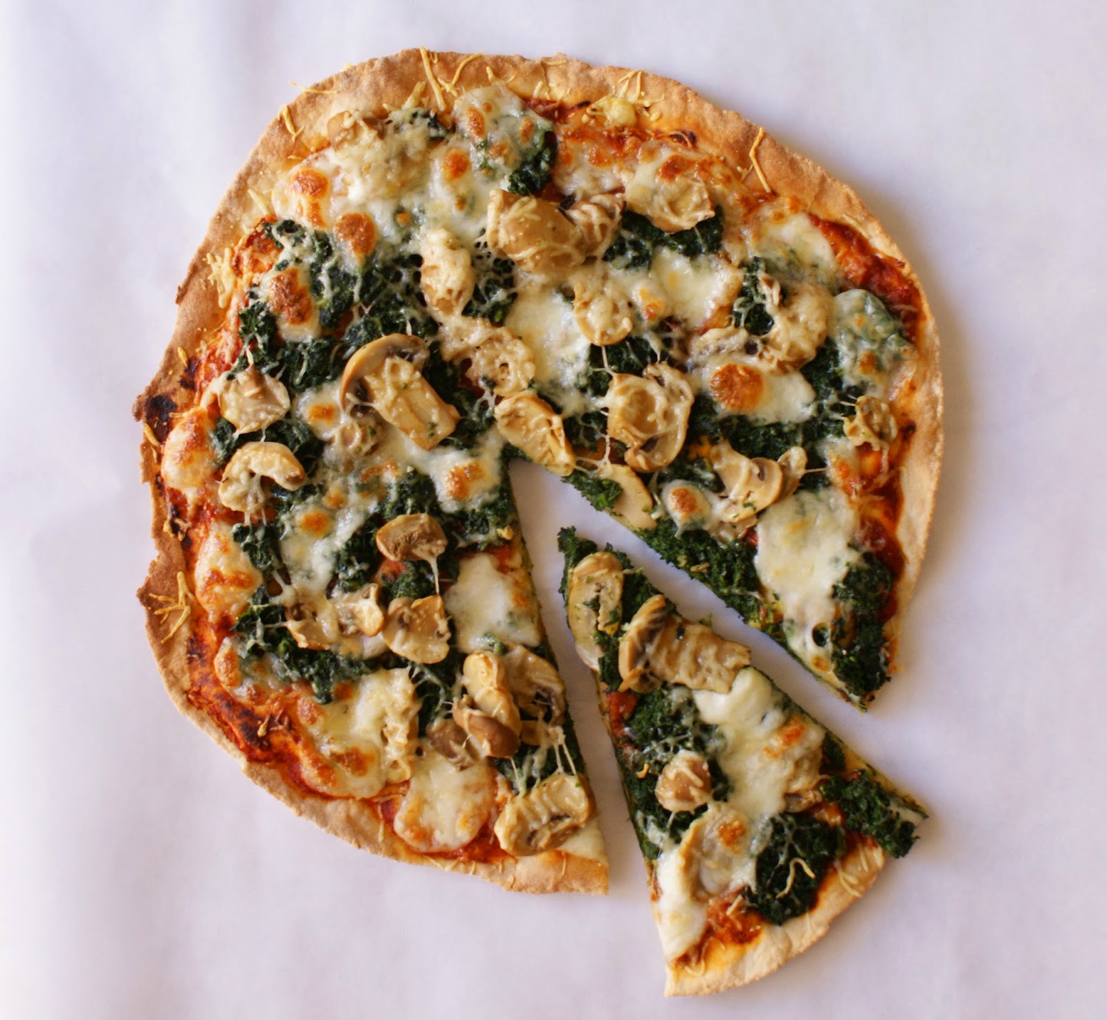 Pizza de Champiñones y Espinacas