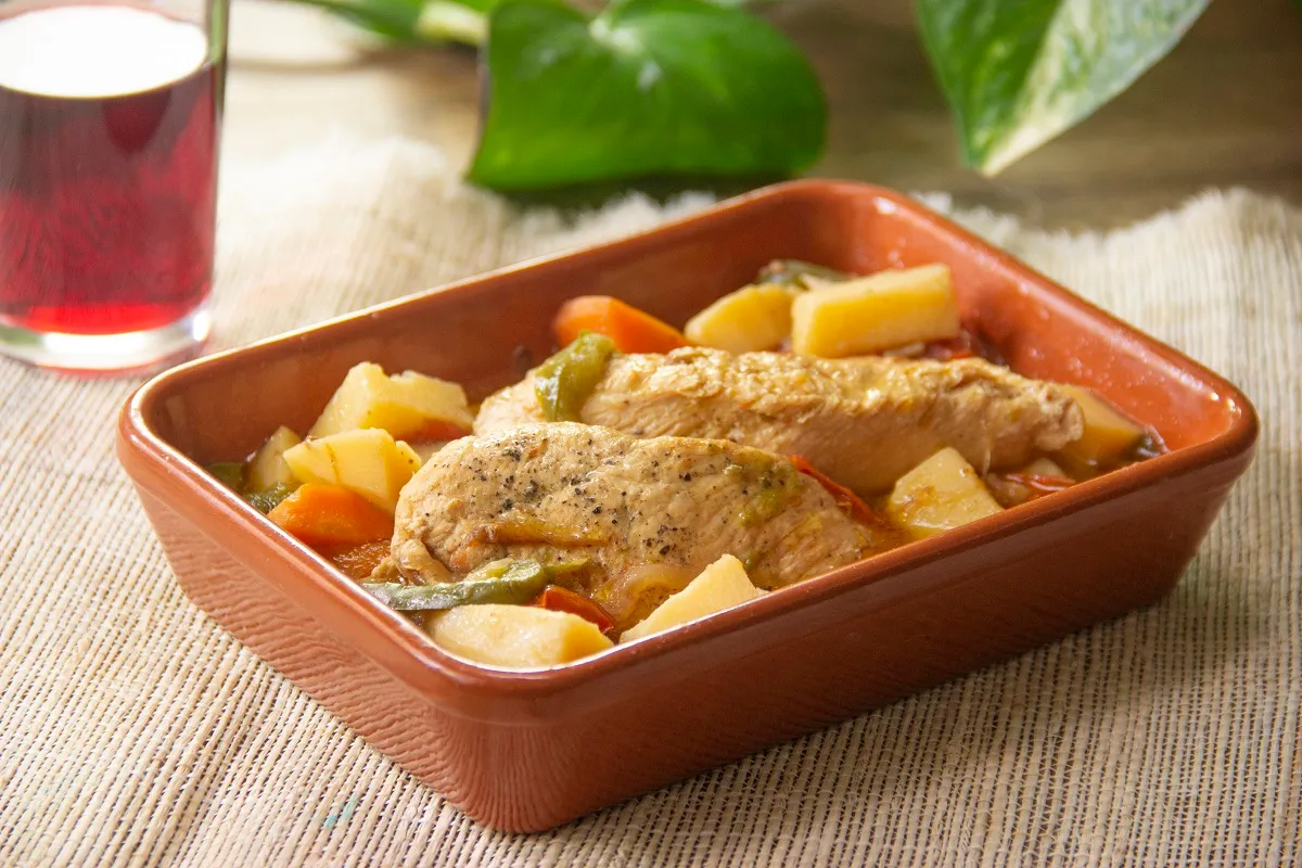Pollo a la Cacerola con Papas