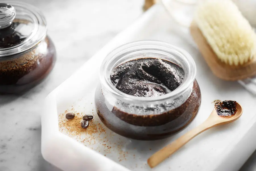Exfoliante corporal casero de café y aceite