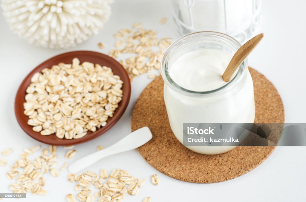 Mascarilla facial natural de avena y yogur